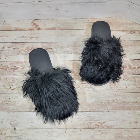 Ariana Bohling Suri alpaca slide sandals - Picture 9 of 12